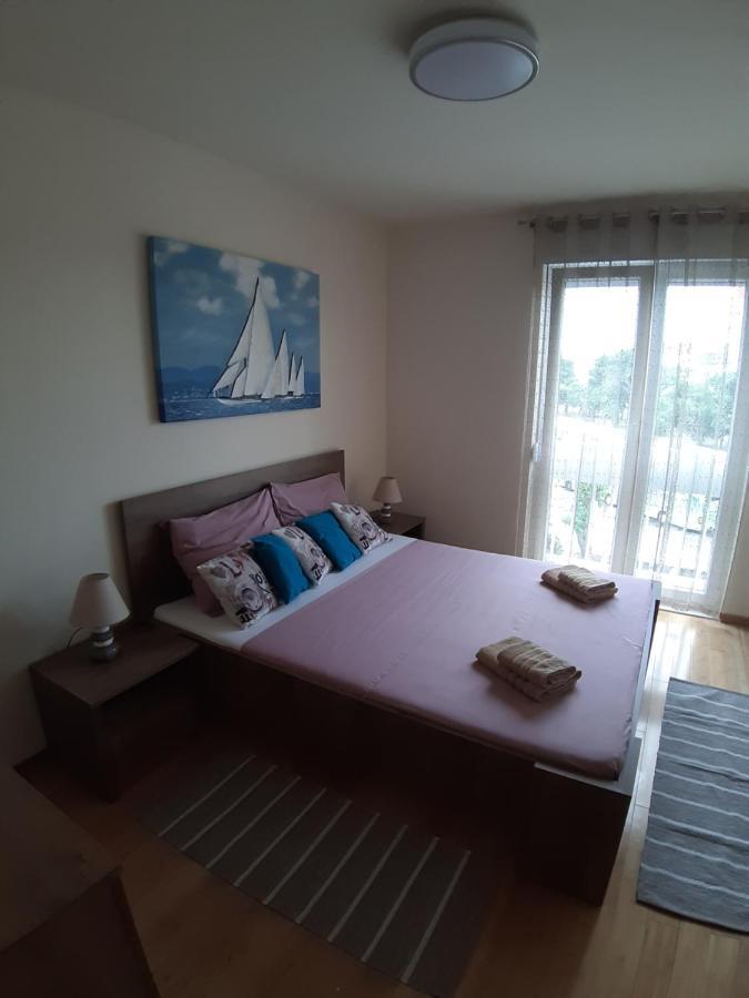 Apartman Petrovic City Center 特罗吉尔 外观 照片