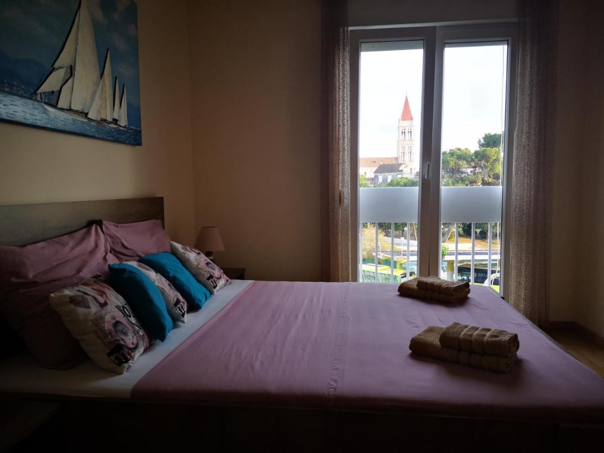 Apartman Petrovic City Center 特罗吉尔 外观 照片