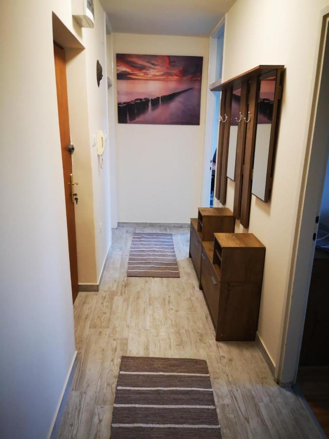 Apartman Petrovic City Center 特罗吉尔 外观 照片